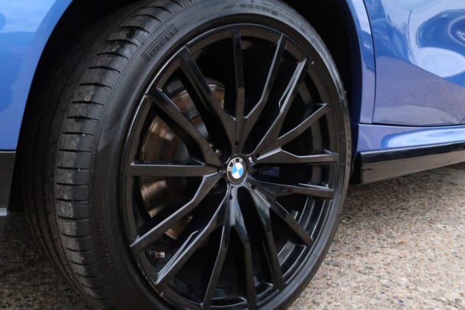 2025 BMW X6