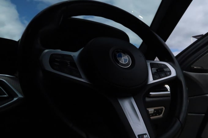 2025 BMW X6