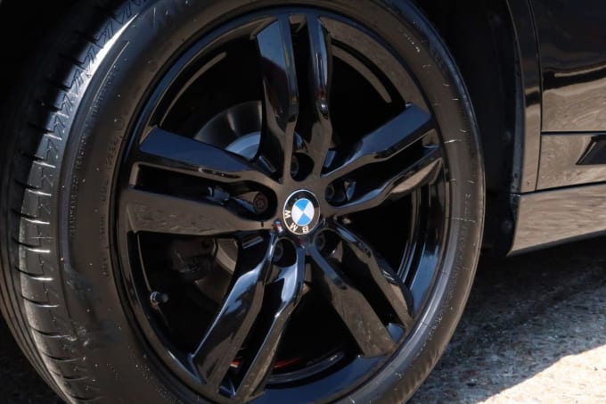 2025 BMW X1