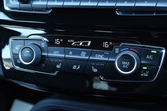 2025 BMW X1