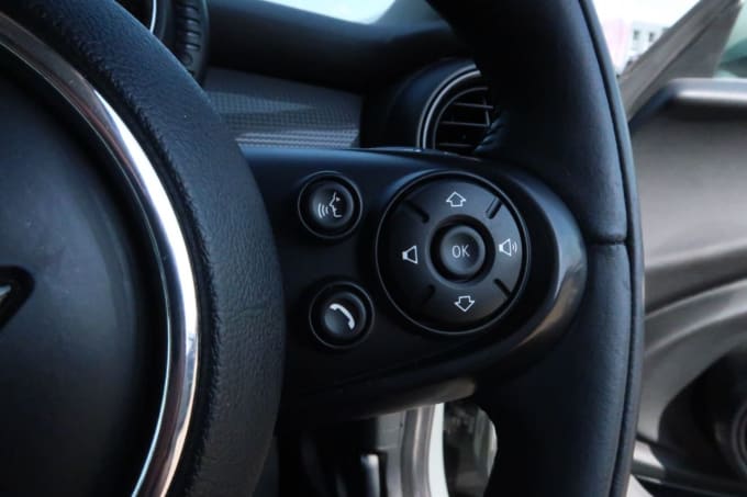 2025 Mini Hatch