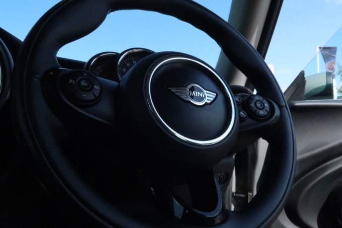 2025 Mini Hatch