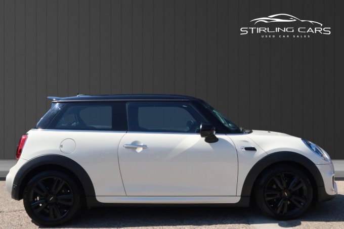 2025 Mini Hatch