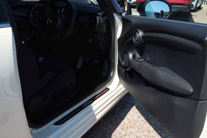 2025 Mini Hatch