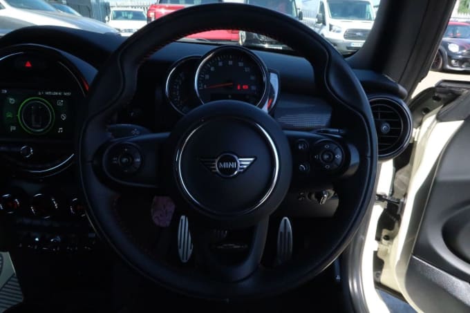 2025 Mini Hatch