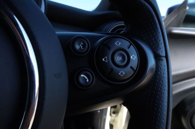 2025 Mini Hatch