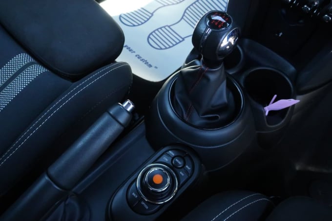 2025 Mini Hatch