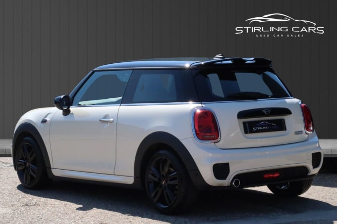 2025 Mini Hatch
