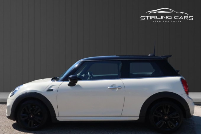 2025 Mini Hatch