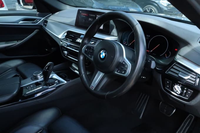 2025 BMW 5 Series