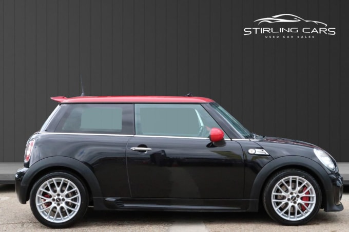 2025 Mini Hatch