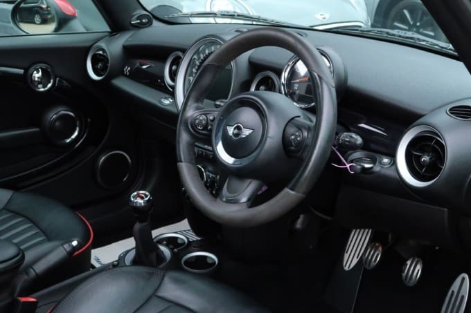 2025 Mini Hatch