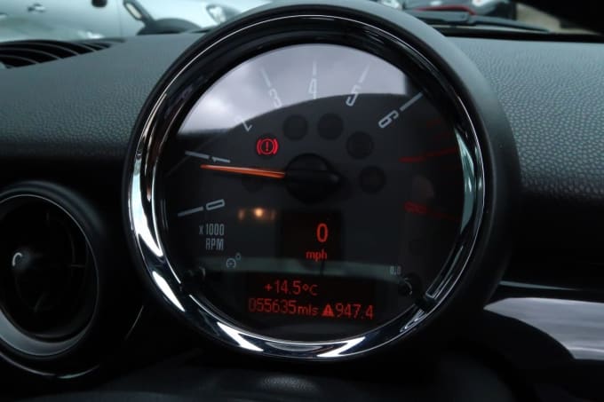 2025 Mini Hatch