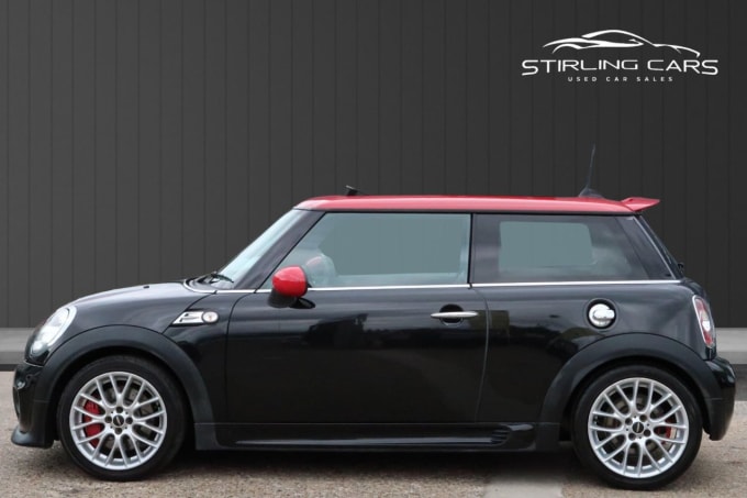 2025 Mini Hatch