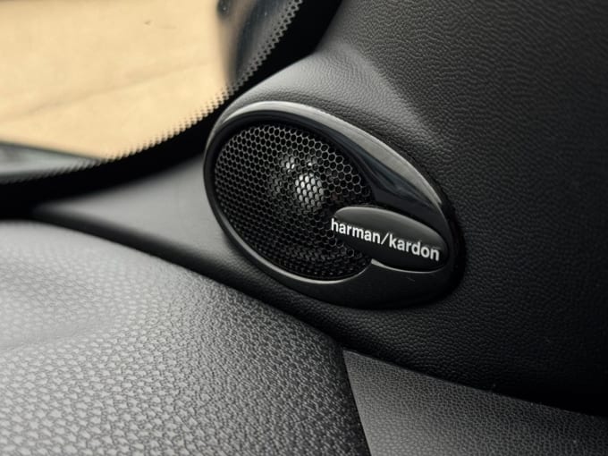 2025 Mini Hatch