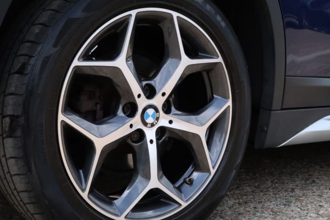 2025 BMW X1