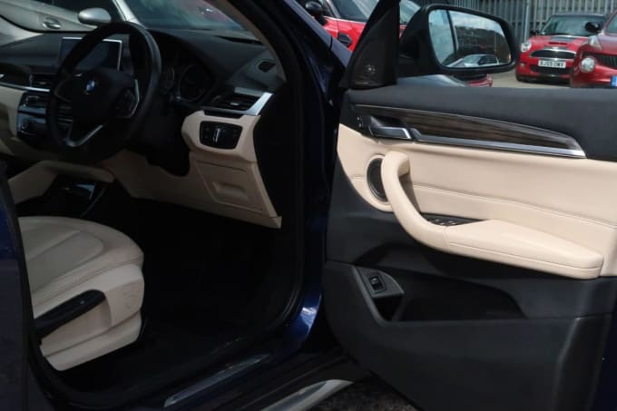 2025 BMW X1