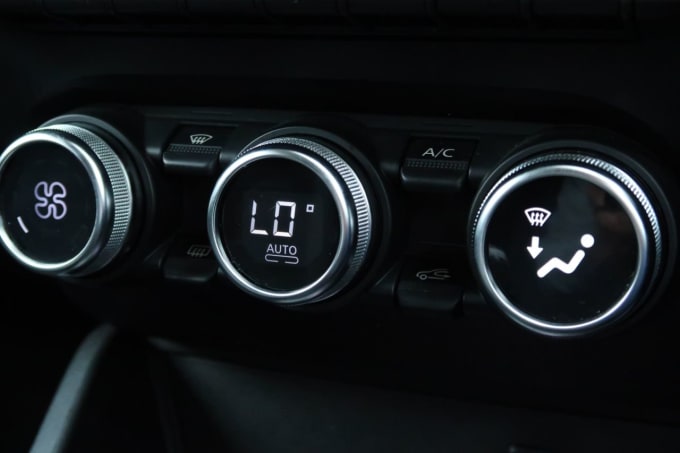 2025 Dacia Duster