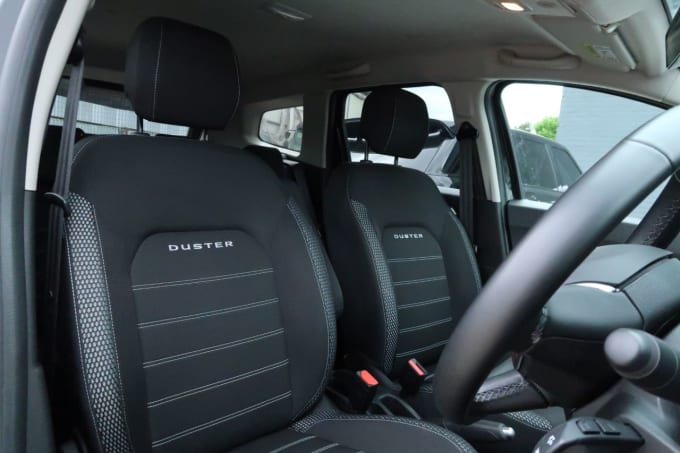 2025 Dacia Duster