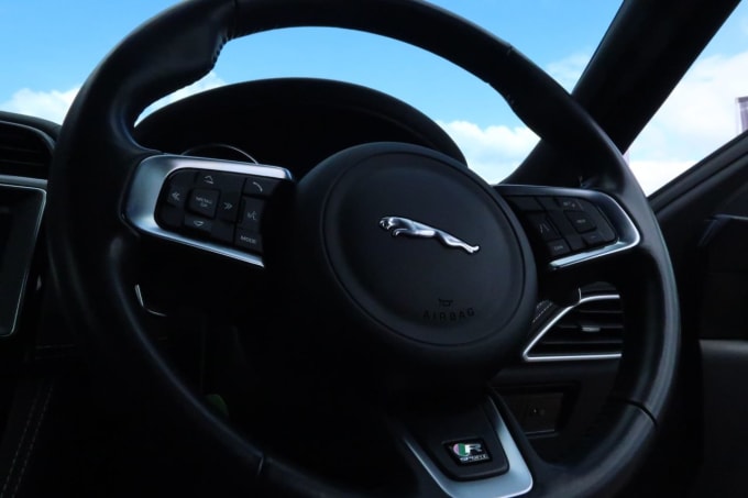 2025 Jaguar F-pace