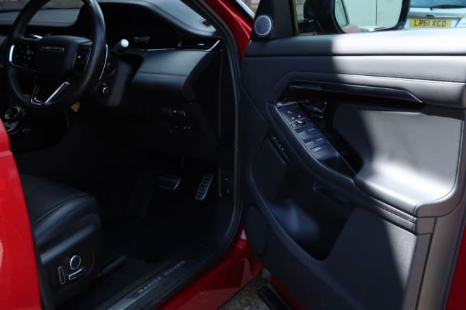 2025 Land Rover Range Rover Evoque
