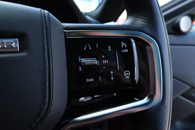 2025 Land Rover Range Rover Evoque