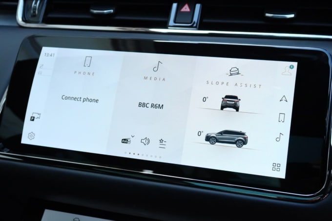 2025 Land Rover Range Rover Evoque