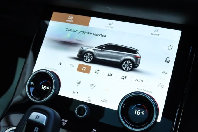 2025 Land Rover Range Rover Evoque