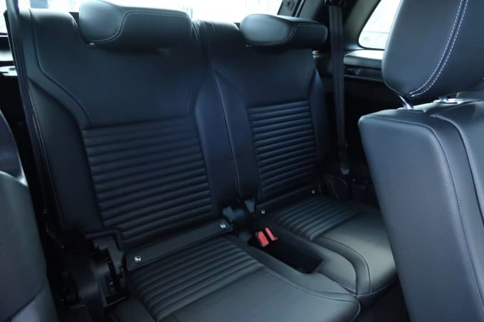 2025 Land Rover Discovery