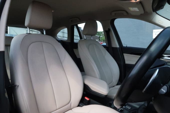 2025 BMW X1