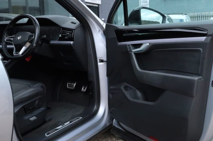 2025 Volkswagen Touareg