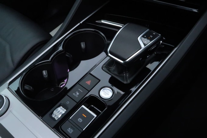 2025 Volkswagen Touareg
