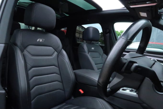 2025 Volkswagen Touareg