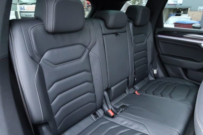 2025 Volkswagen Touareg