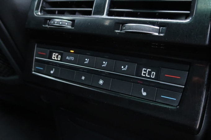 2025 Volkswagen Touareg
