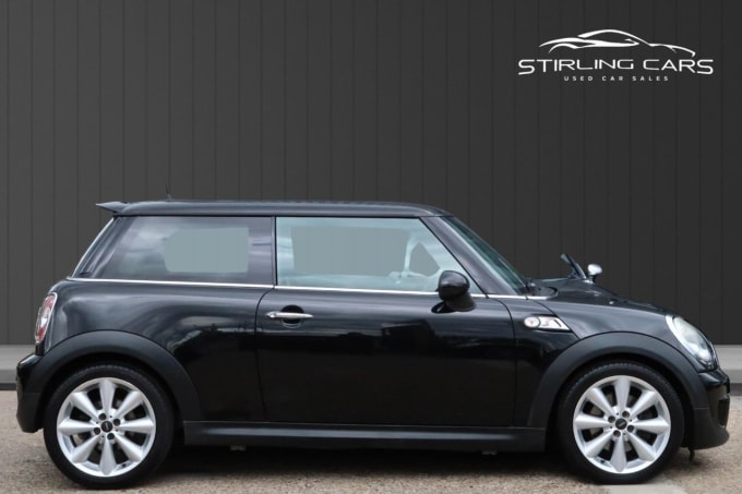 2025 Mini Hatch