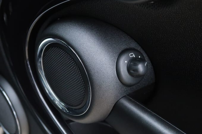 2025 Mini Hatch