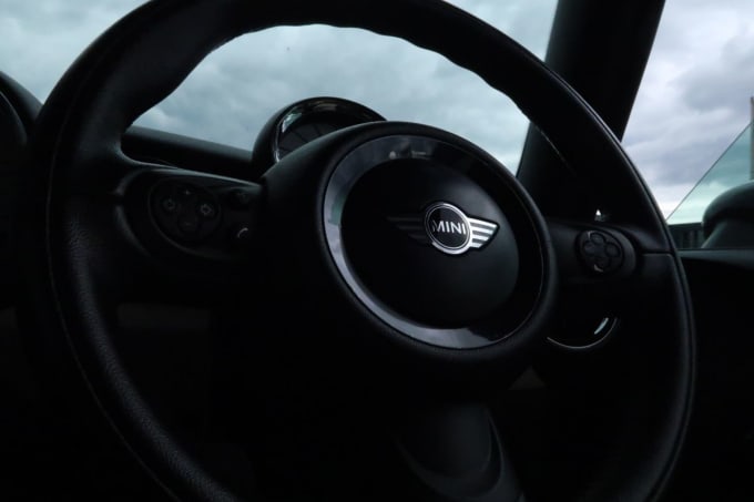 2025 Mini Hatch