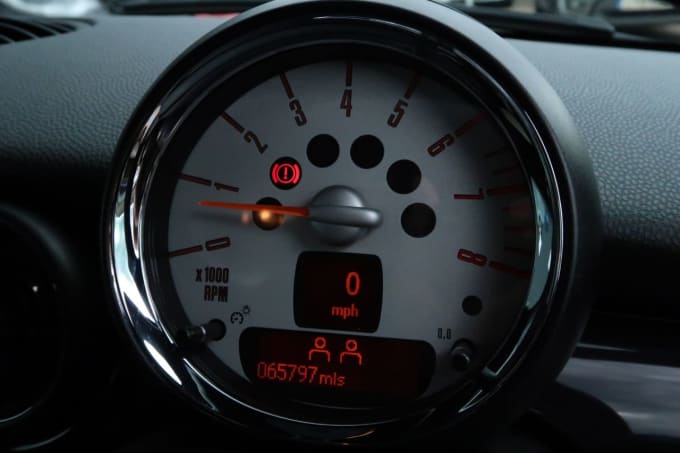 2025 Mini Hatch