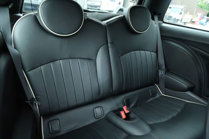 2025 Mini Hatch