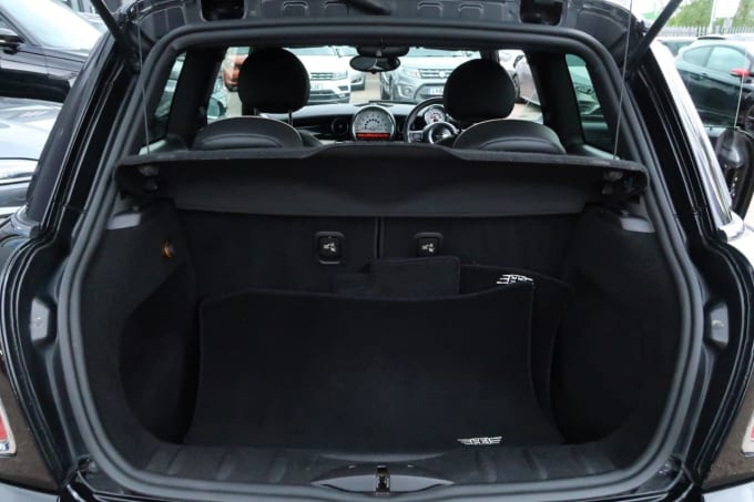 2025 Mini Hatch