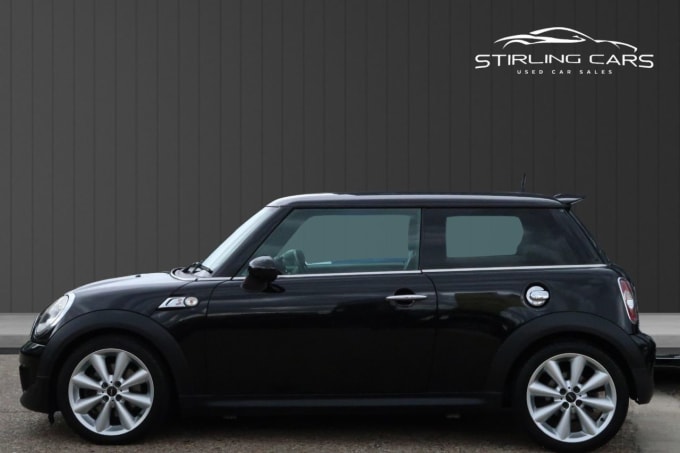 2025 Mini Hatch