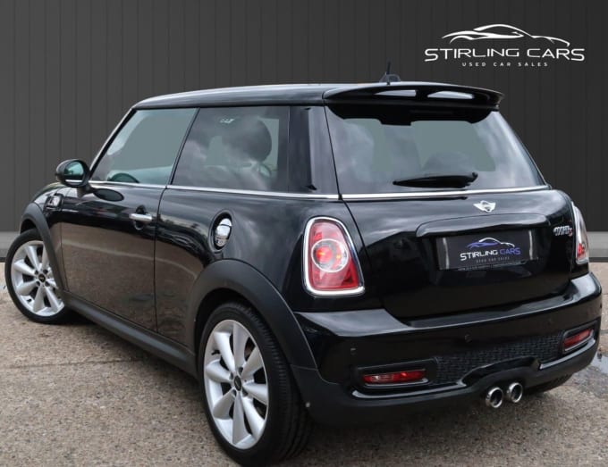 2025 Mini Hatch