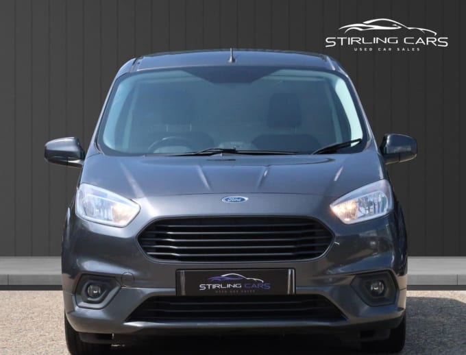 2025 Ford Transit Courier