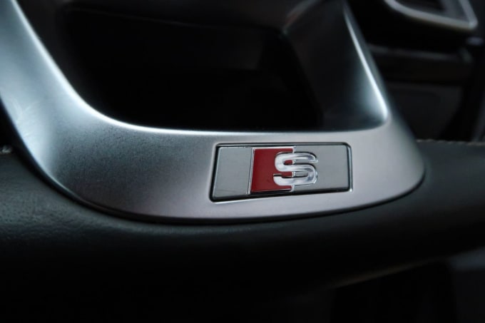 2025 Audi Sq5