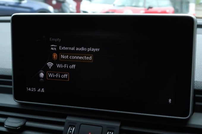 2025 Audi Sq5