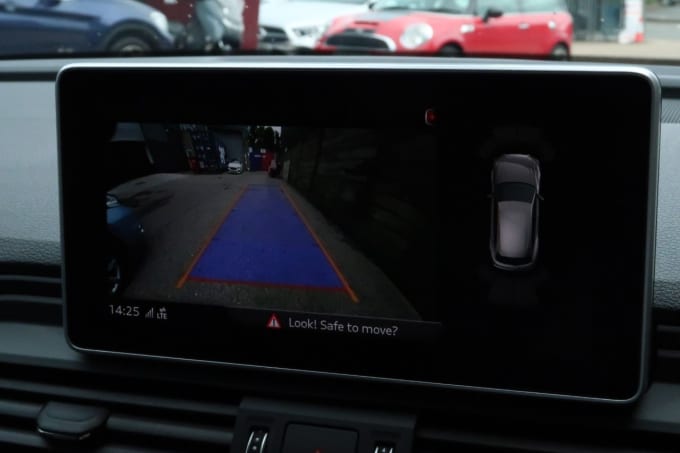 2025 Audi Sq5