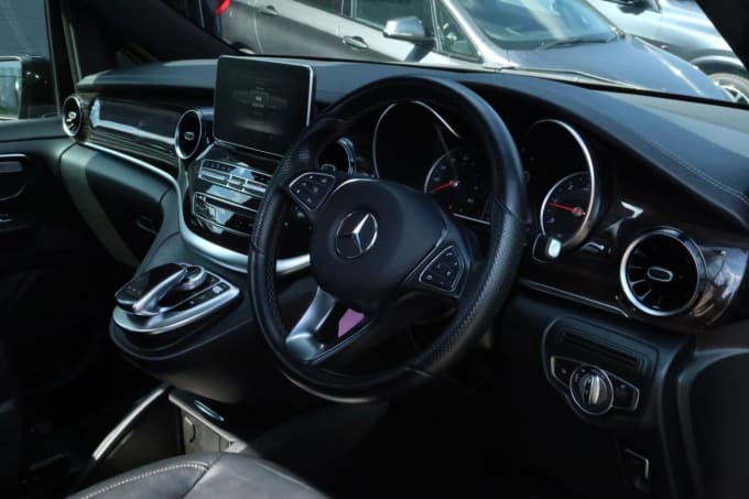 2025 Mercedes-benz V-class