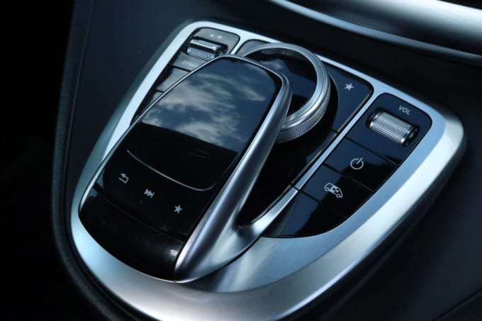 2025 Mercedes-benz V-class