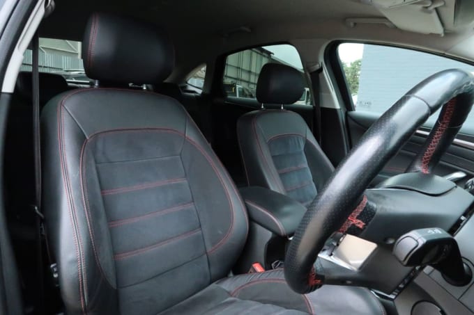 2025 Ford Mondeo